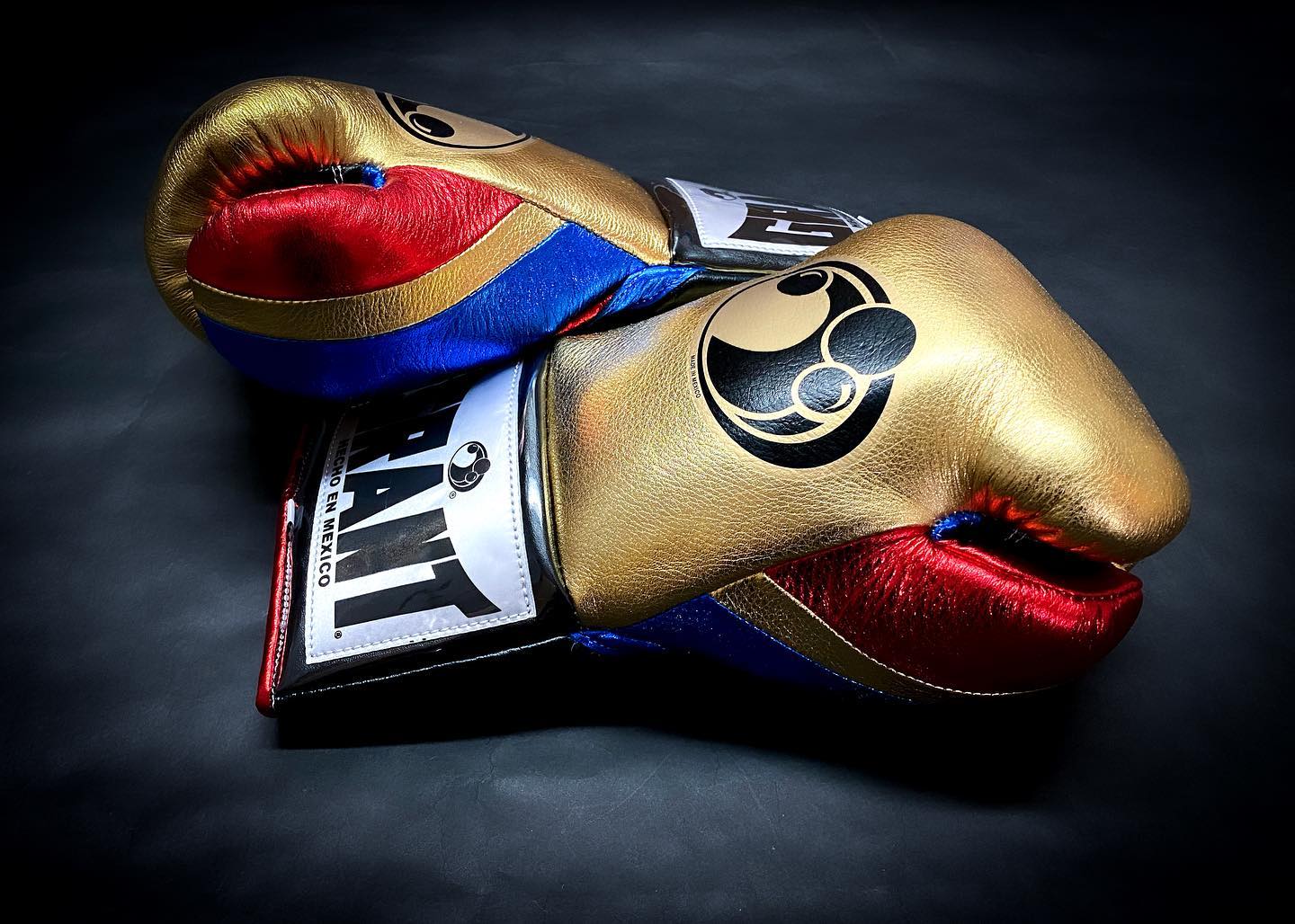 Customizable boxing glove, High Quality COPIES of Branded Gloves Gold/Black