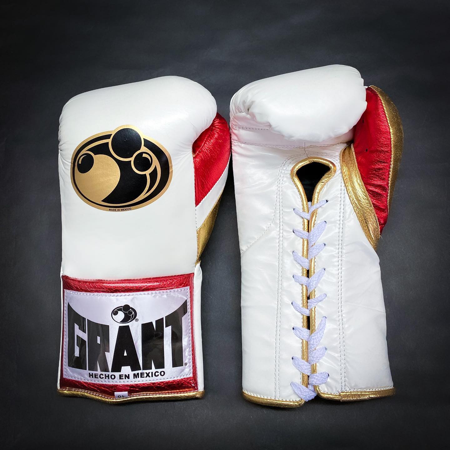 Customizable boxing glove, High Quality COPIES of Branded Gloves White/Red