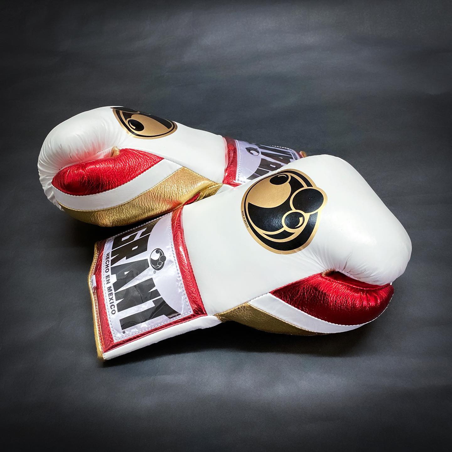 Customizable boxing glove, High Quality COPIES of Branded Gloves