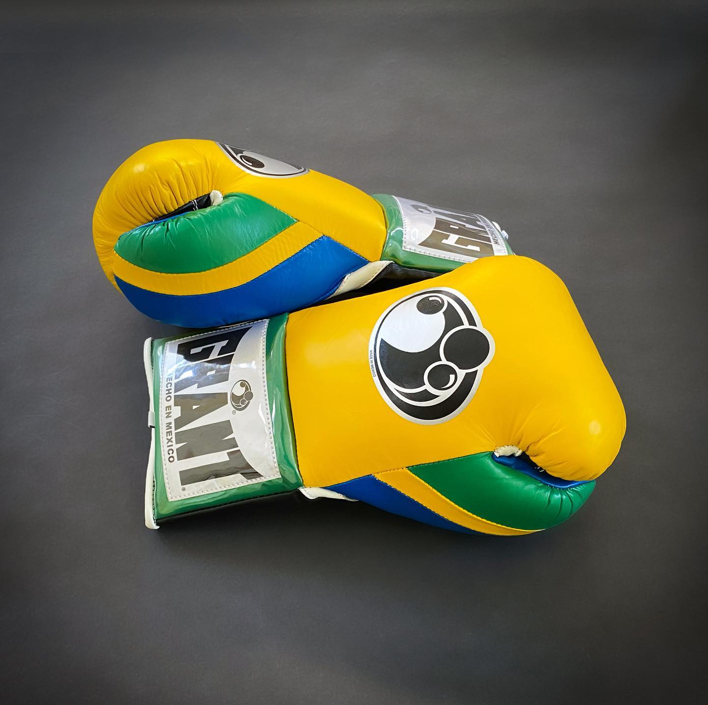 Customizable boxing glove, High Quality COPIES of Branded Gloves Yellow/Black