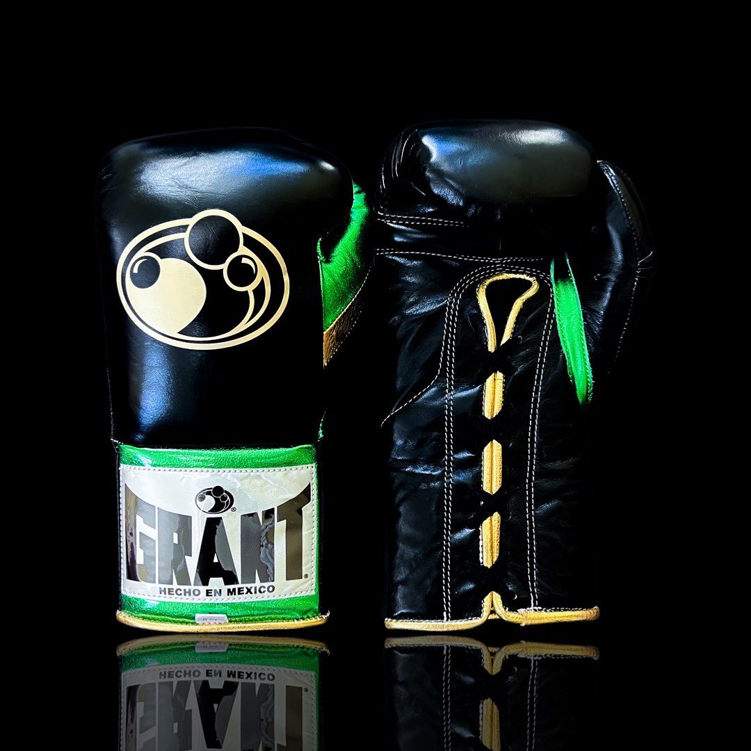 Customizable boxing glove, High Quality COPIES of Branded Gloves Black/Green