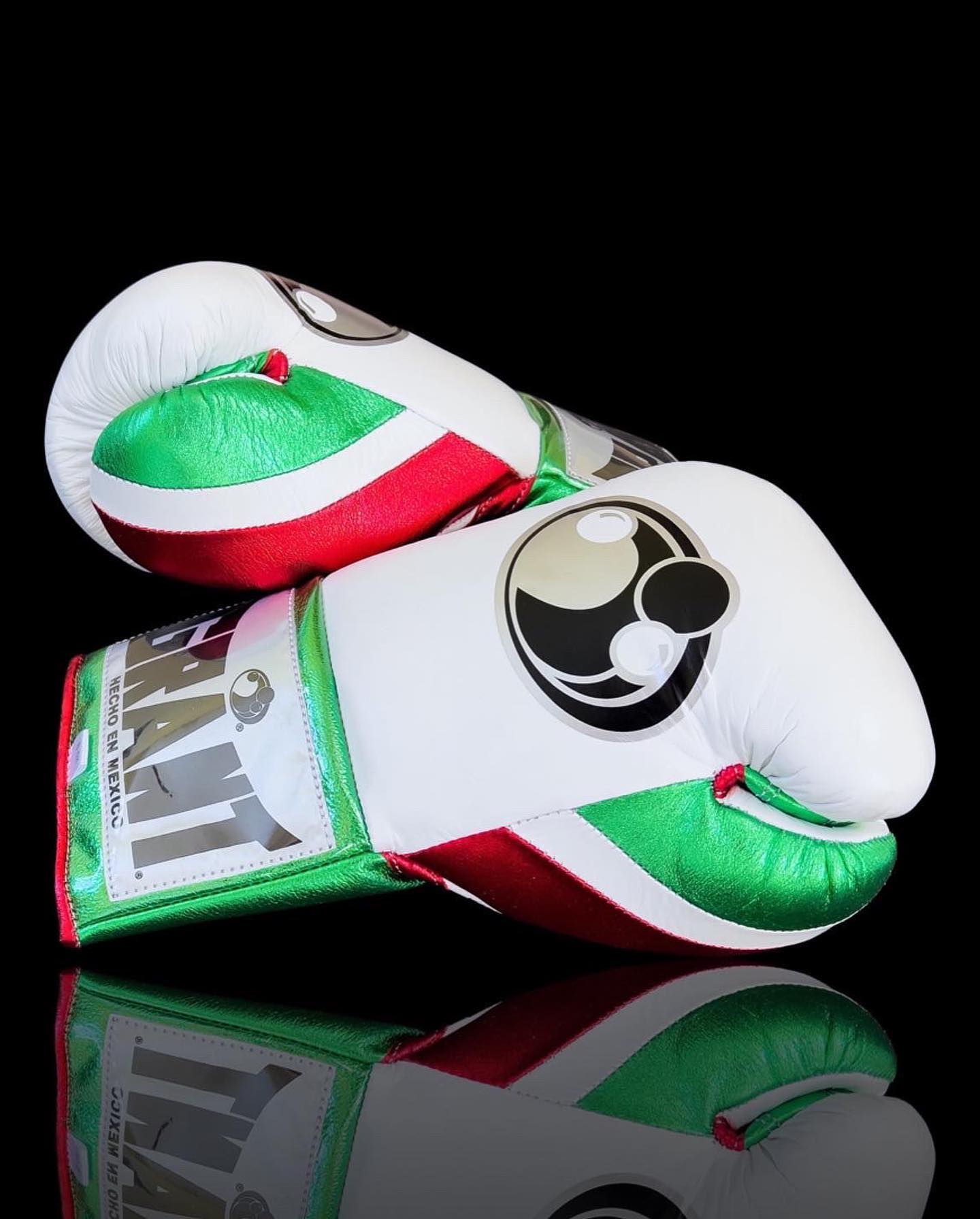 Customizable boxing glove, High Quality COPIES of Branded Gloves White/Red