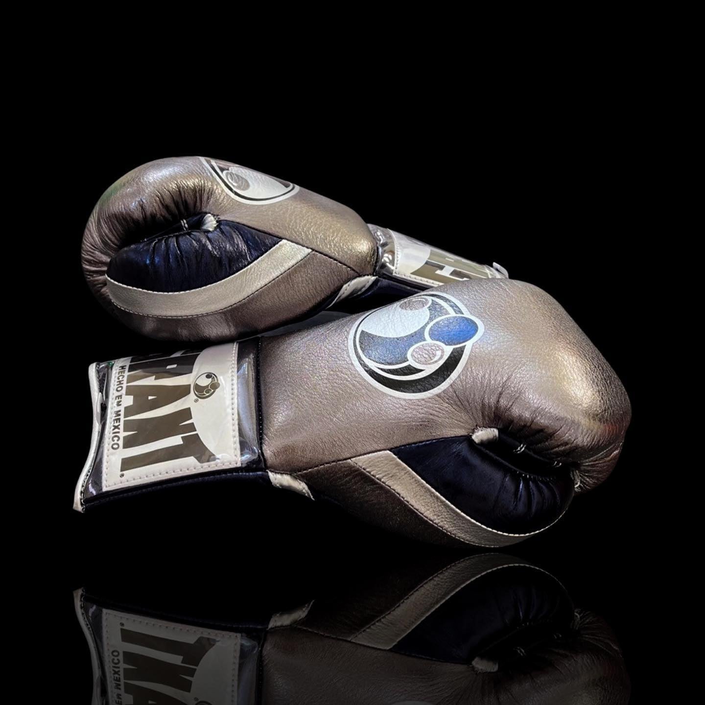 Customizable boxing glove, High Quality COPIES of Branded Gloves Silver/Grey