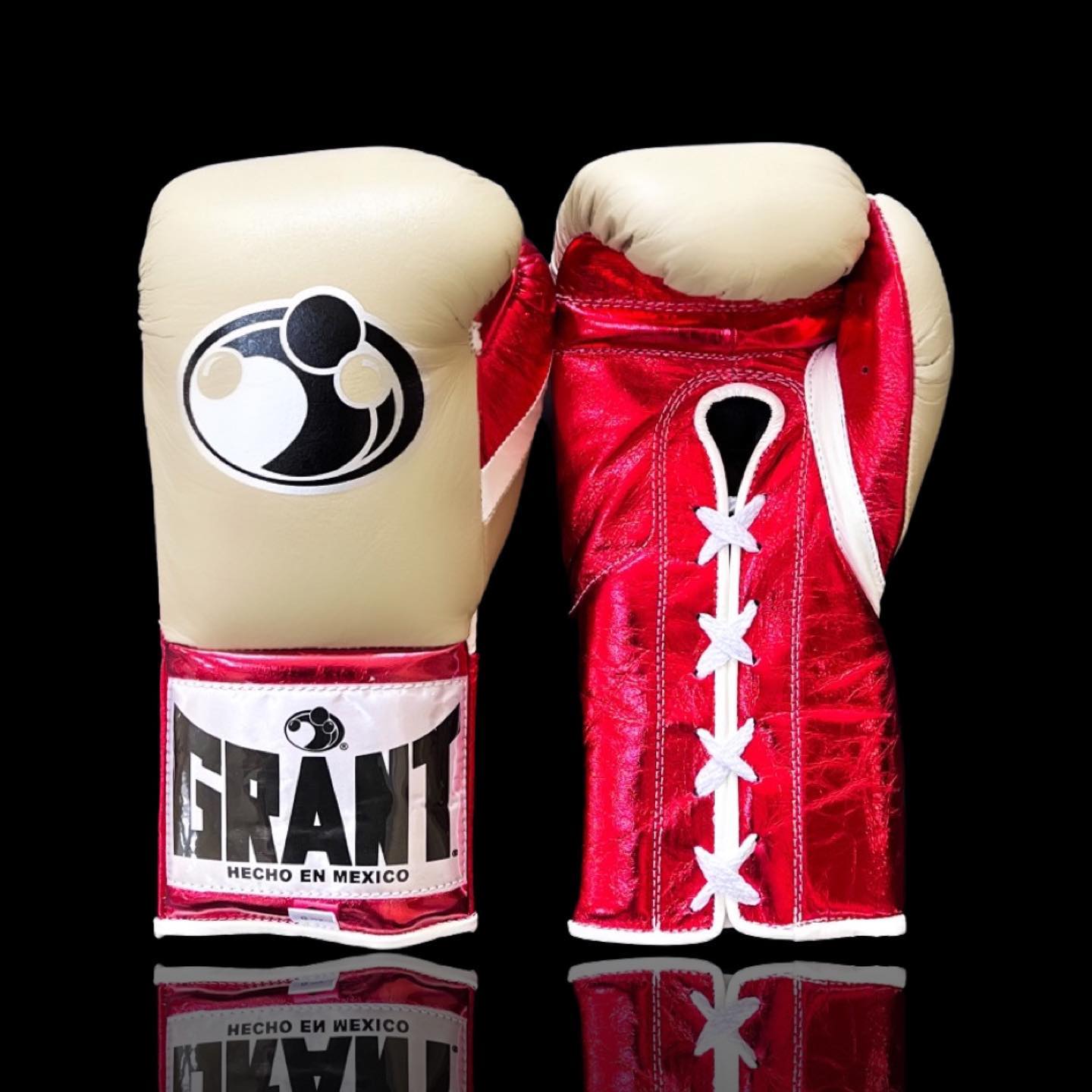 Customizable boxing glove, High Quality COPIES of Branded Gloves Skin/Red