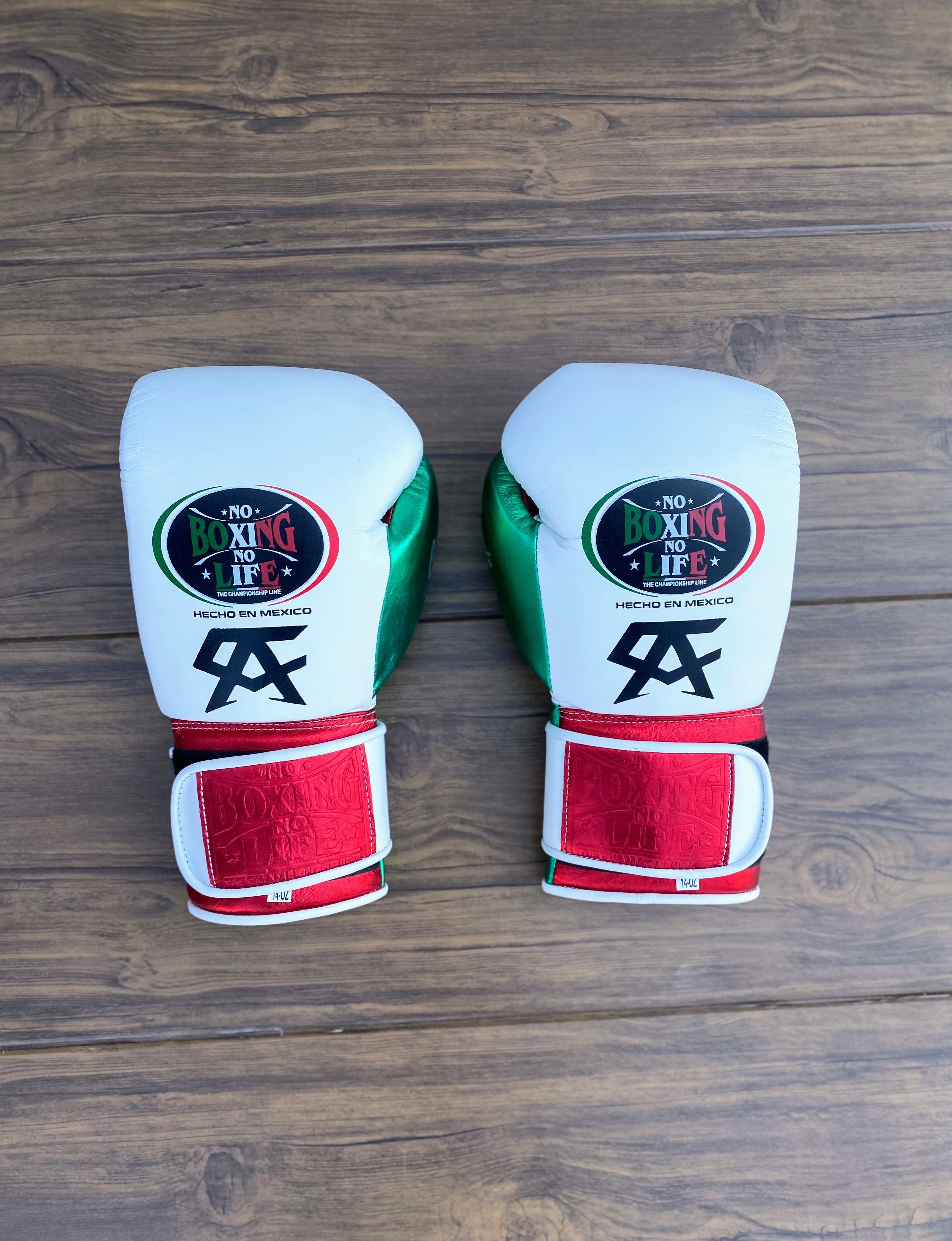 Customizable boxing glove, High Quality COPIES of Branded Gloves White/Green