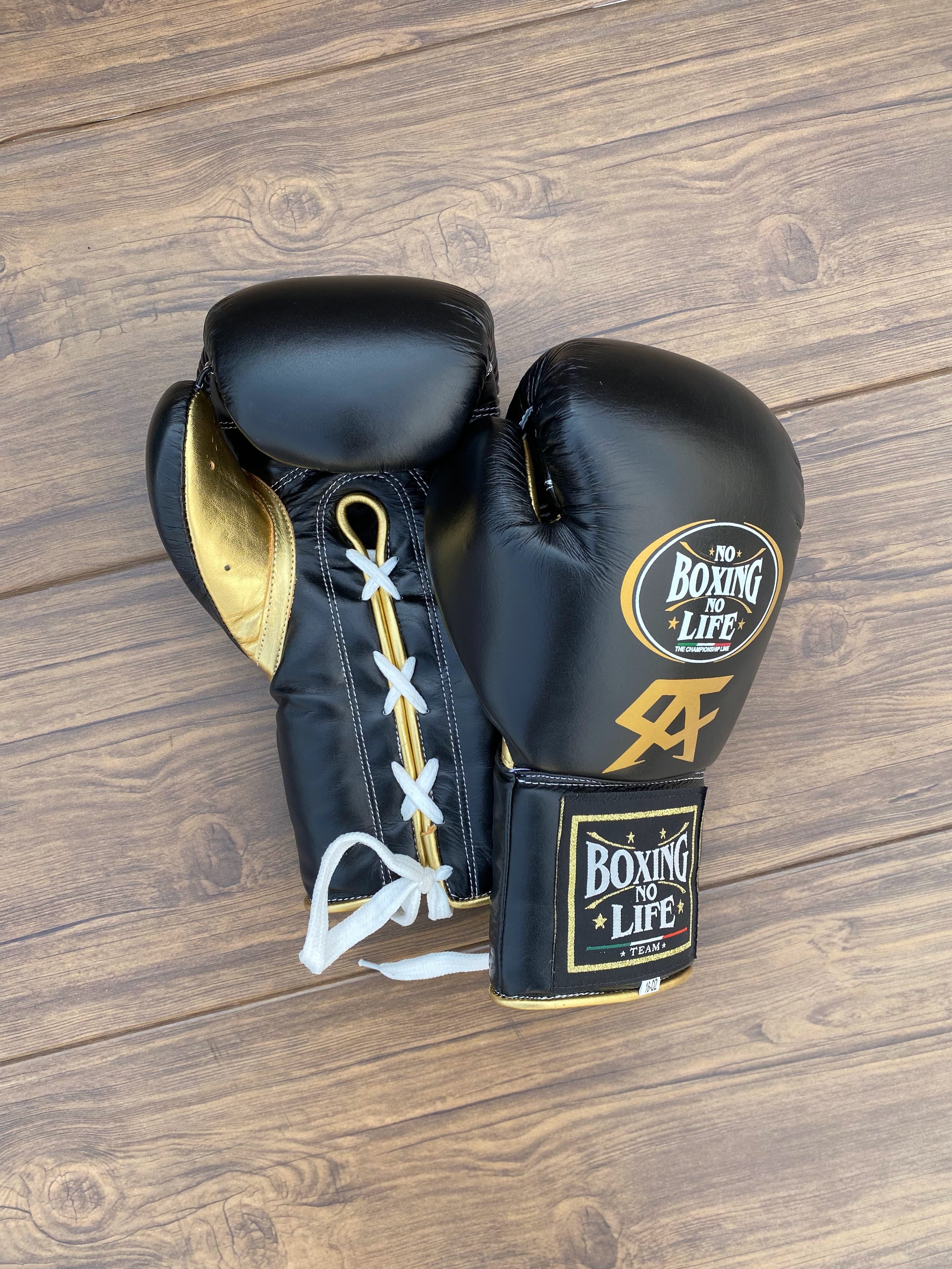 Customizable boxing glove, High Quality COPIES of Branded Gloves Black/Gold