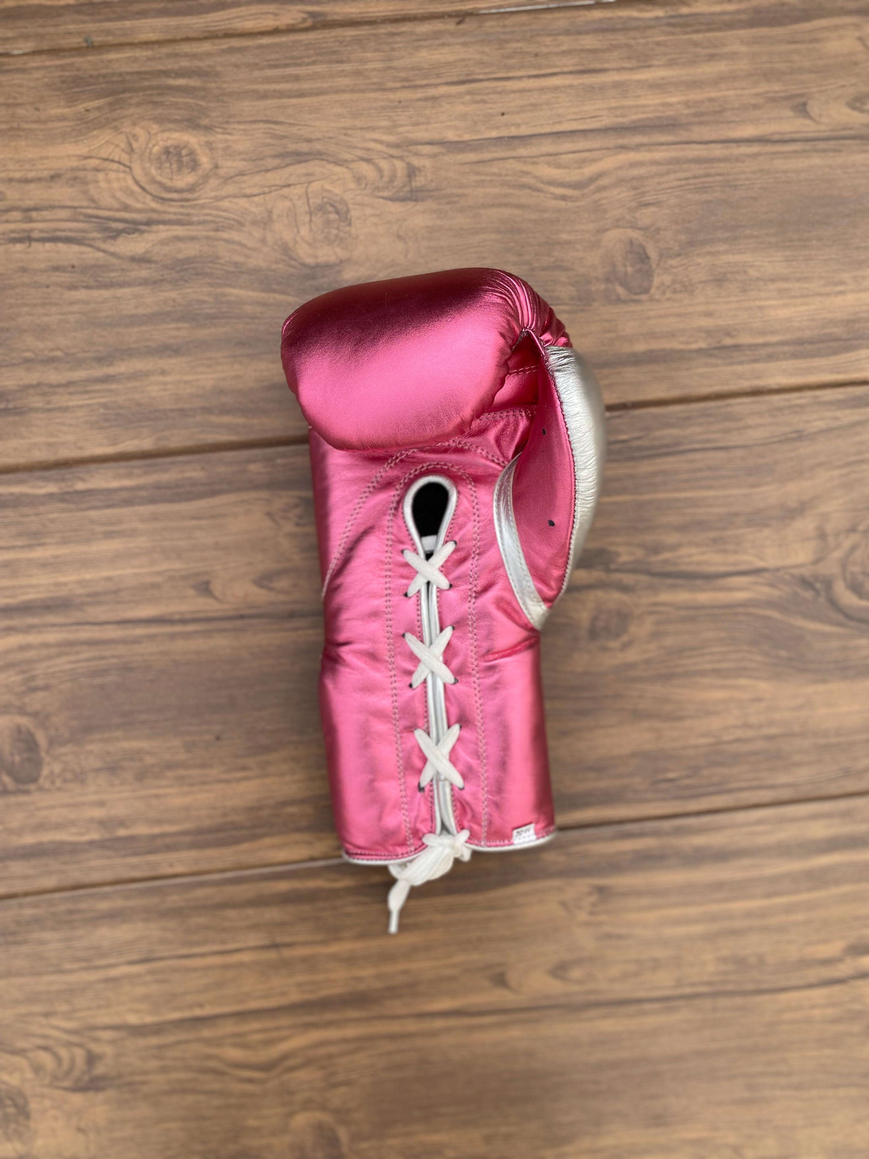 Customizable boxing glove, High Quality COPIES of Branded Gloves Pink/Silver