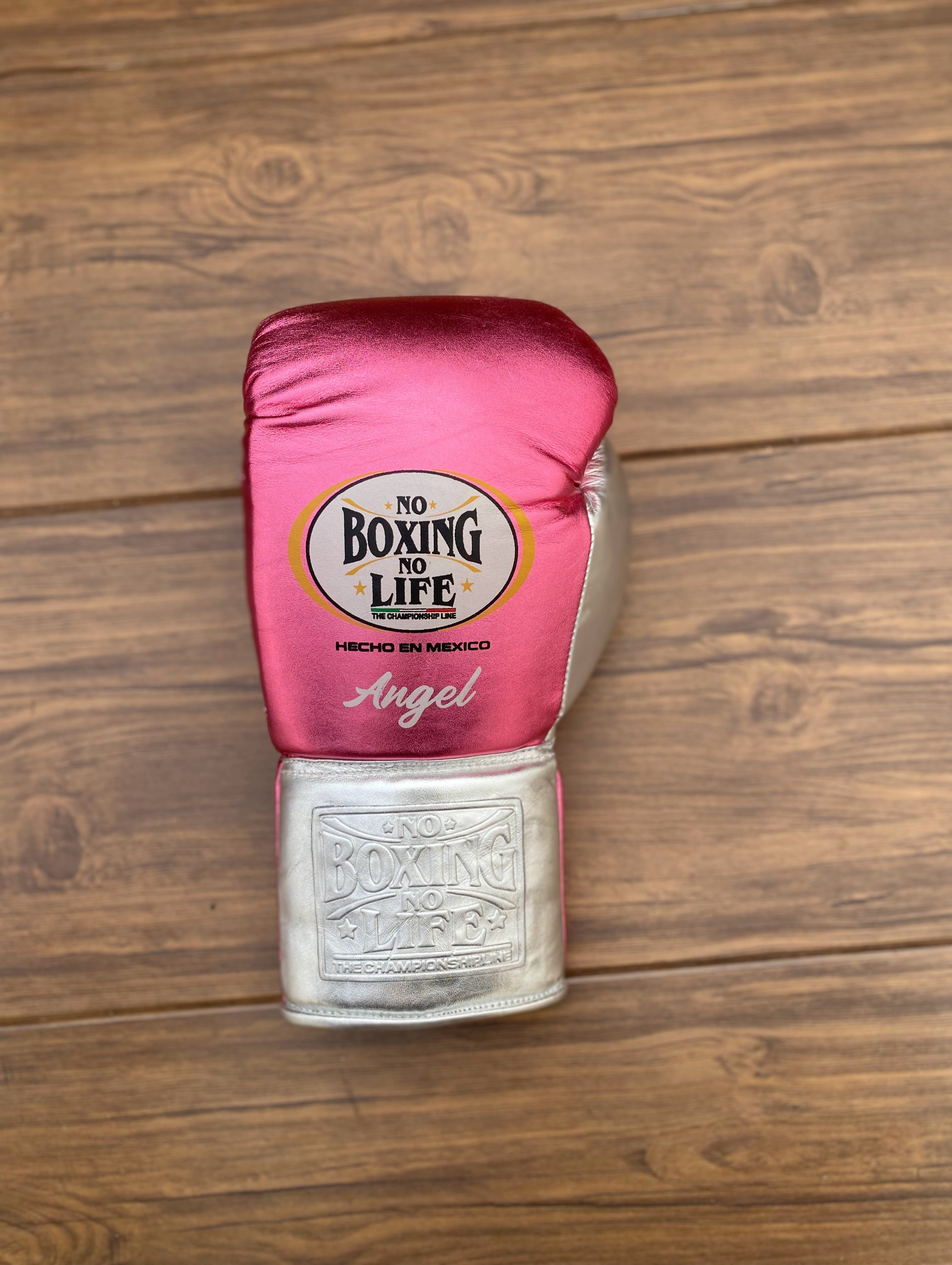 Customizable boxing glove, High Quality COPIES of Branded Gloves Pink/Silver