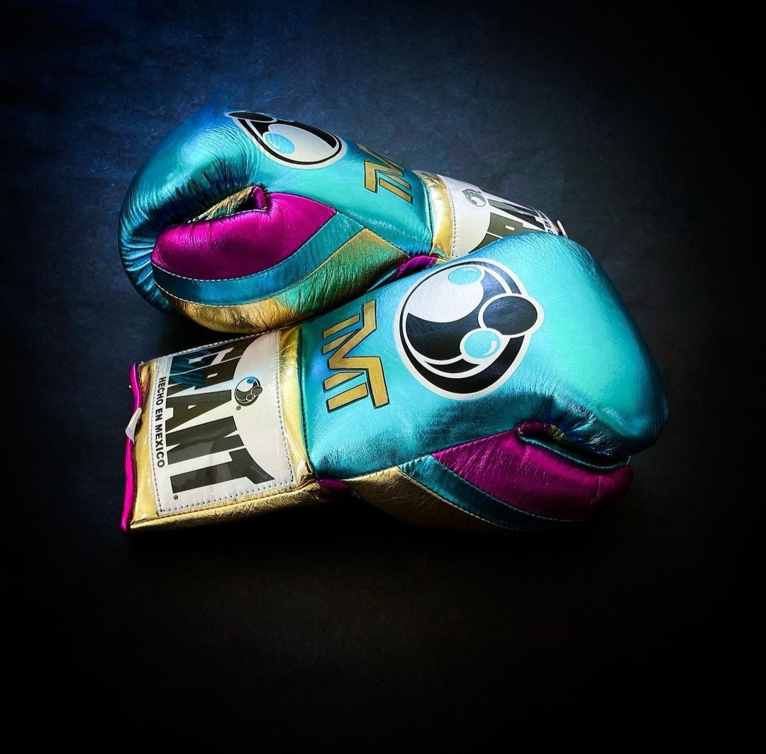 Customizable boxing glove, High Quality COPIES of Branded Gloves Blue