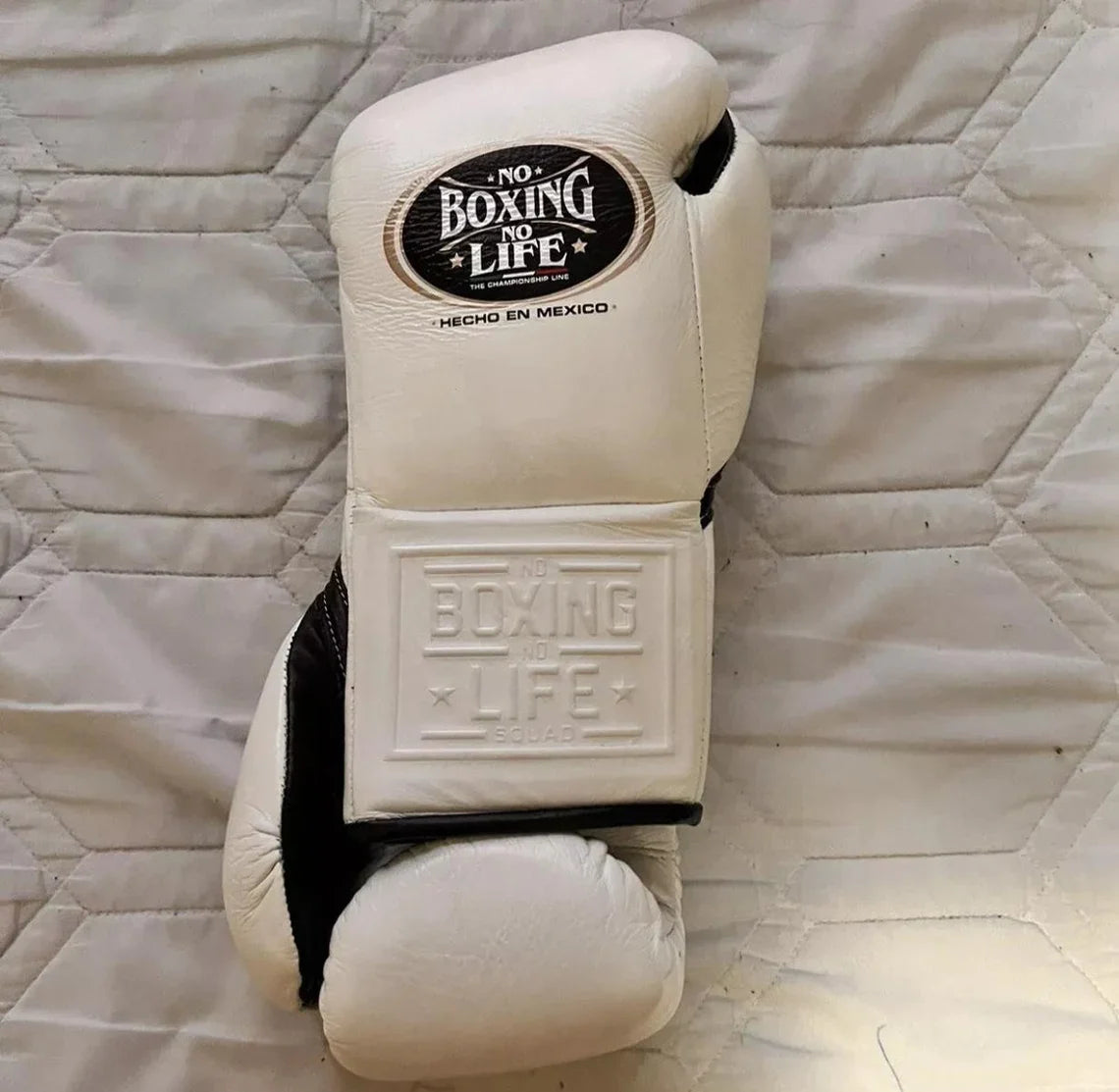Customizable boxing glove, High Quality COPIES of Branded Gloves White